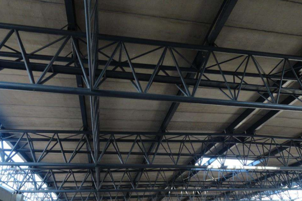 松江如何区分管廊钢结构与桁架结构的管道支架